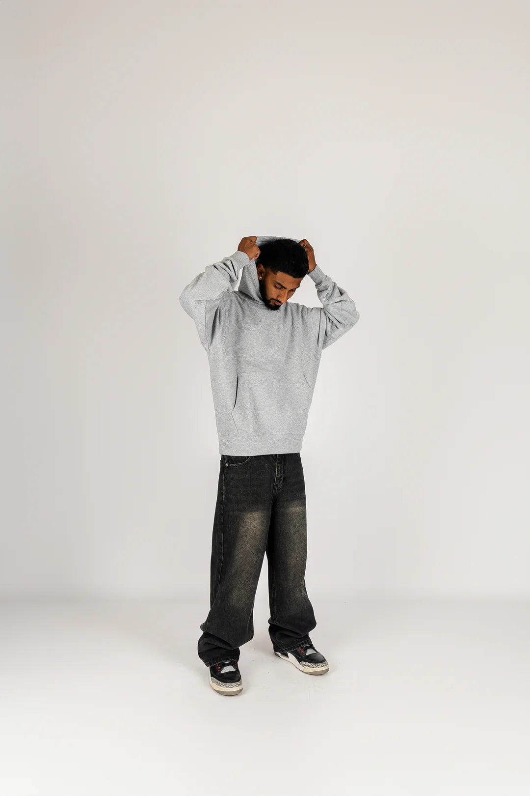 042 Clothing Just Relax Hoodie